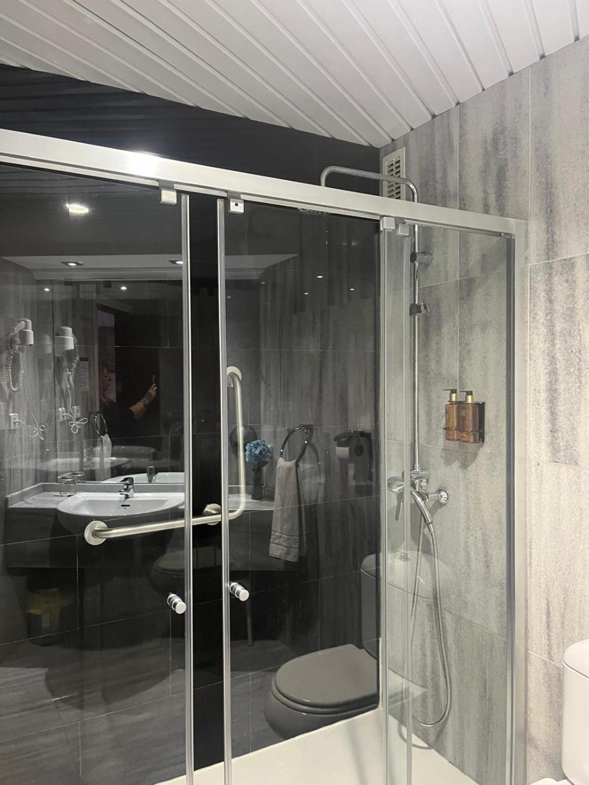 Hotel Villa De Biar Shc Bagian luar foto